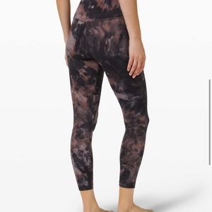 Lulu 25” Align Diamond Dye leggings